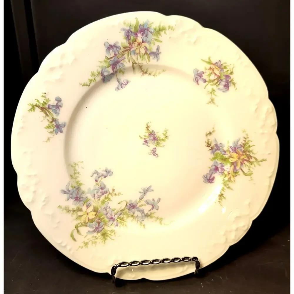 1907.  Porcelain Bread or Dessert Plate Haviland Limoges France Blue Purple